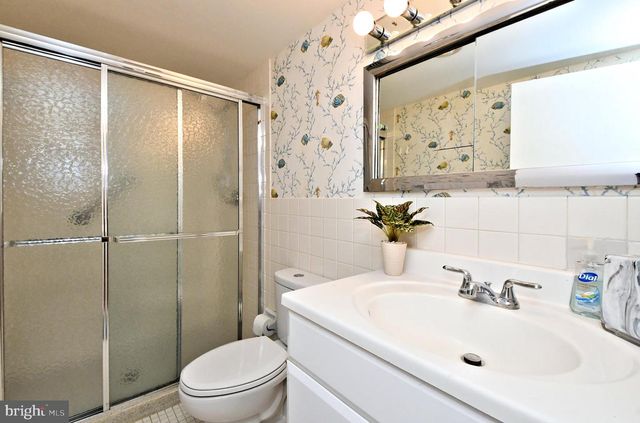 7301 Coventry Ave Apt 302, Elkins Park, PA 19027