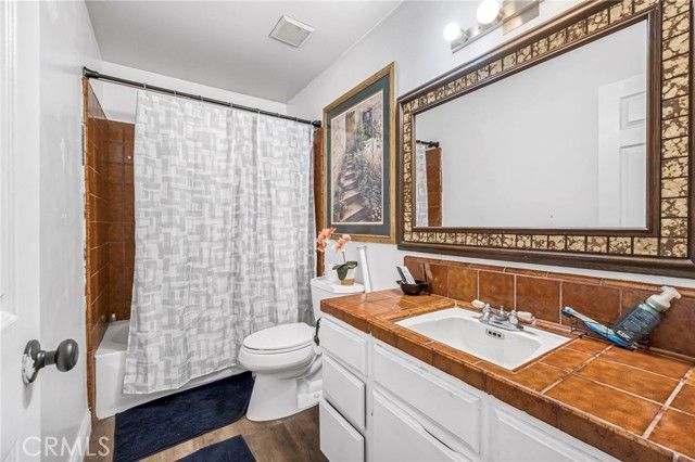 1751 W Santa Ana, Fresno, CA 93705