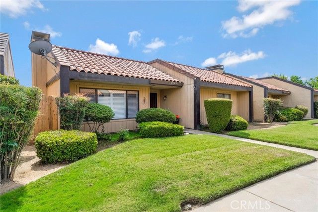 1751 W Santa Ana, Fresno, CA 93705