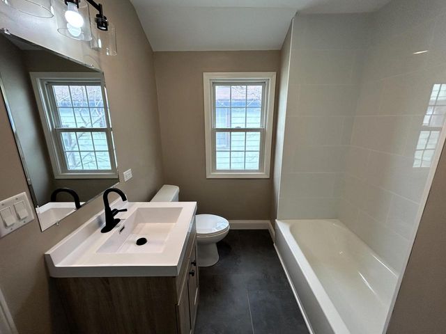 4370 N 25th STREET, Milwaukee, WI 53209