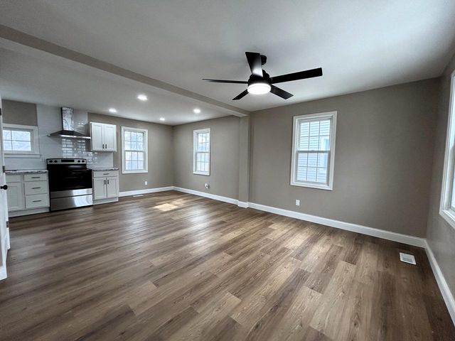 4370 N 25th STREET, Milwaukee, WI 53209