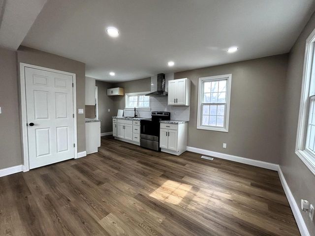 4370 N 25th STREET, Milwaukee, WI 53209