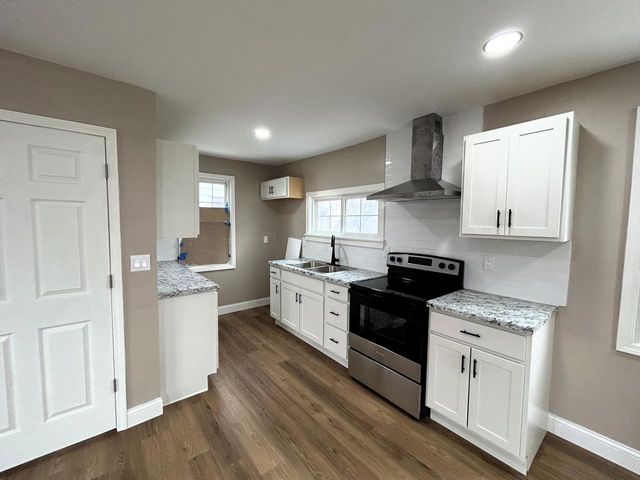 4370 N 25th STREET, Milwaukee, WI 53209