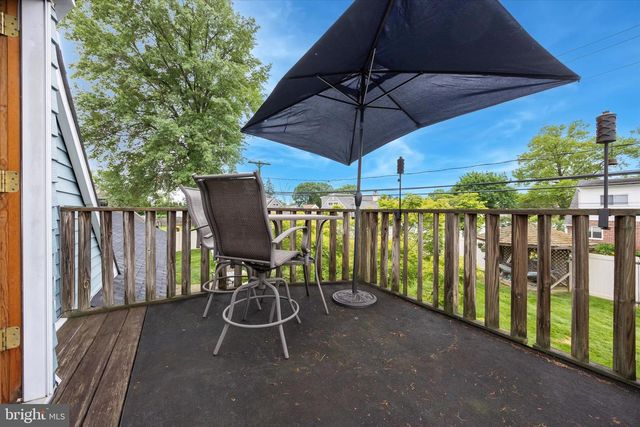 39 SMOKETREE RD, Levittown, PA 19056