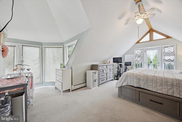 39 SMOKETREE RD, Levittown, PA 19056
