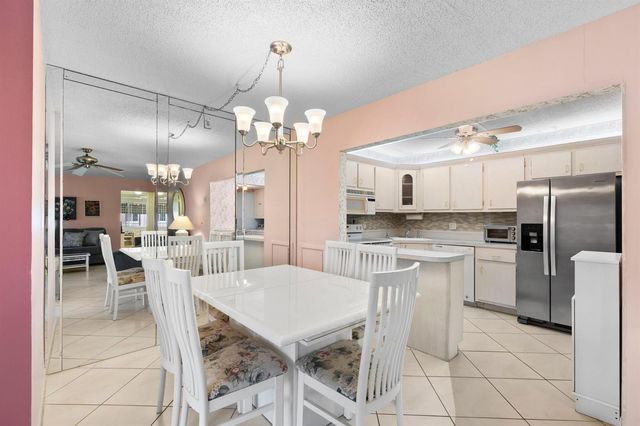 336 Pine Ridge Circle B-1, Greenacres, FL 33463