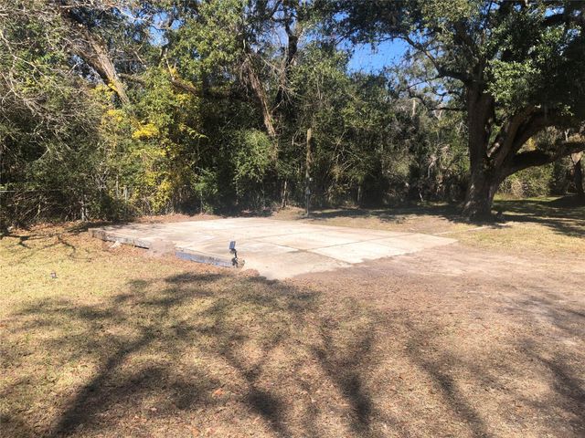 13902 County Road 951 Road, Alvin, TX 77511