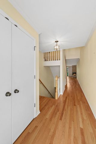 1728 Wildberry Drive G, Glenview, IL 60025