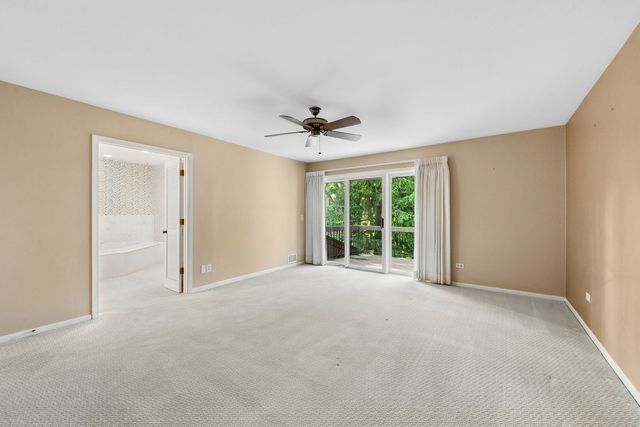 1728 Wildberry Drive G, Glenview, IL 60025