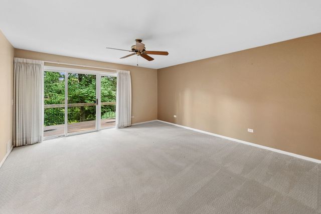 1728 Wildberry Drive G, Glenview, IL 60025