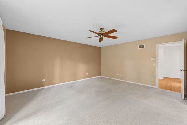 1728 Wildberry Drive G, Glenview, IL 60025