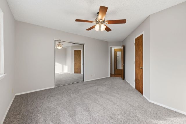 5211 S Mosley St, Wichita, KS 67216