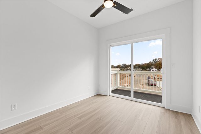 909 Blue Heights Drive 17, East Ridge, TN 37412