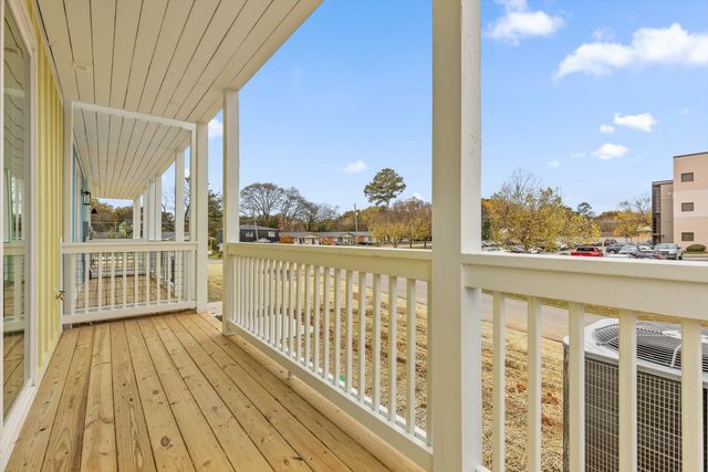 909 Blue Heights Drive 17, East Ridge, TN 37412