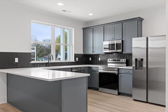 909 Blue Heights Drive 17, East Ridge, TN 37412