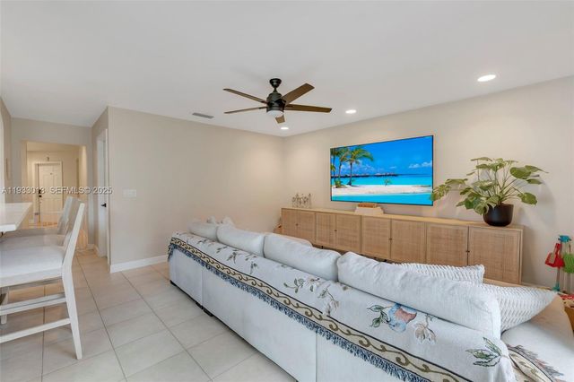 1583 Eastlake Way, Weston, FL 33326