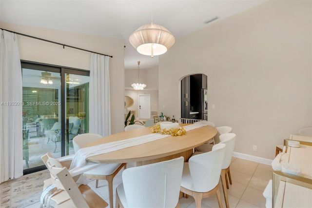 1583 Eastlake Way, Weston, FL 33326