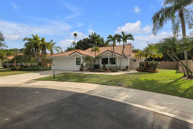 1583 Eastlake Way, Weston, FL 33326