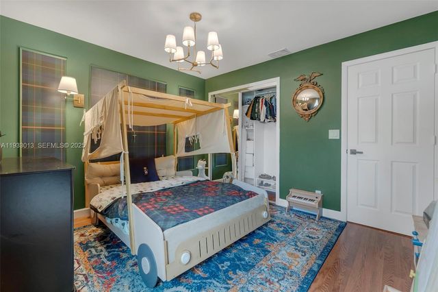 1583 Eastlake Way, Weston, FL 33326