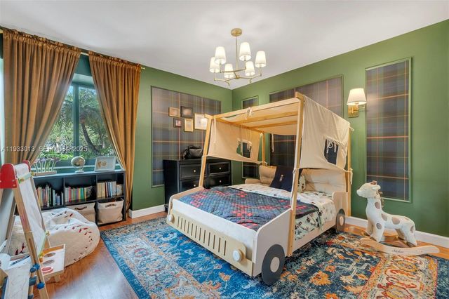 1583 Eastlake Way, Weston, FL 33326