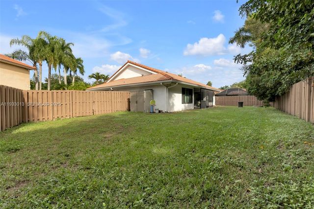 1583 Eastlake Way, Weston, FL 33326