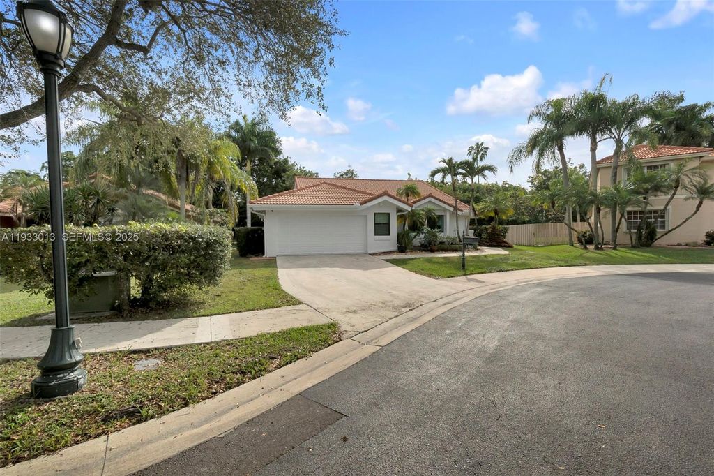 1583 Eastlake Way, Weston, FL 33326