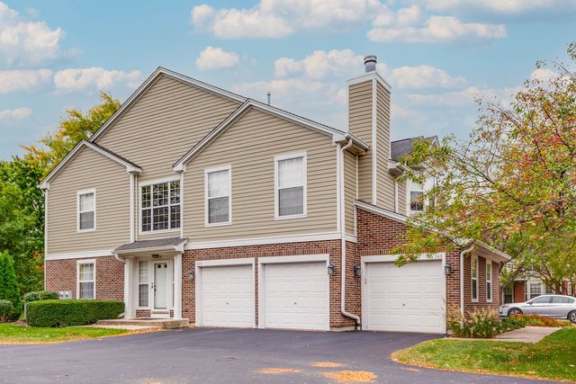 543 Grosse Pointe Circle, Vernon Hills, IL 60061