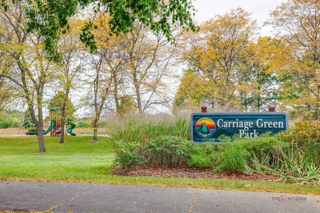 543 Grosse Pointe Circle, Vernon Hills, IL 60061