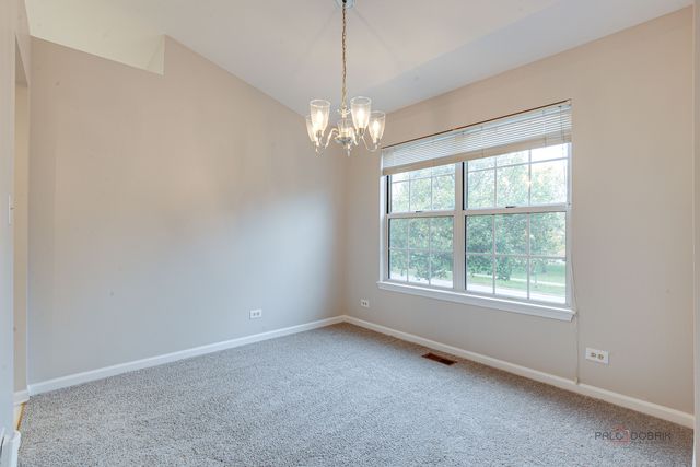 543 Grosse Pointe Circle, Vernon Hills, IL 60061