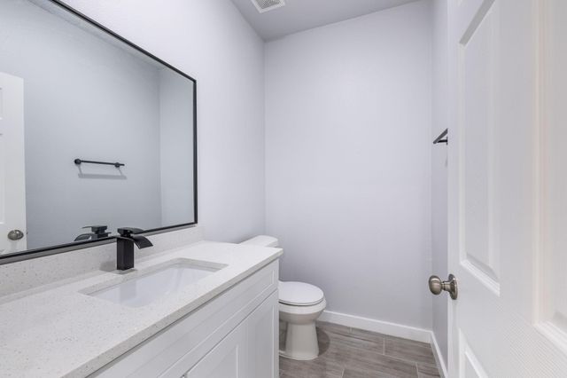 600 Kimbro #A ST, Taylor, TX 76574
