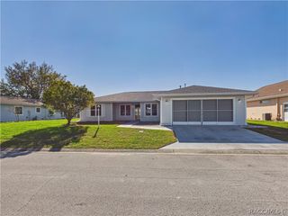10482 S Clint Loop, Floral City, FL 34436