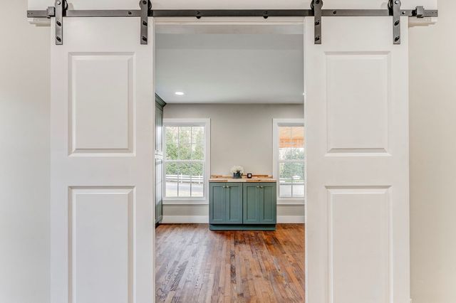 924 Stoneleigh Road, Dalton, GA 30720