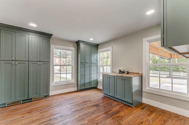 924 Stoneleigh Road, Dalton, GA 30720