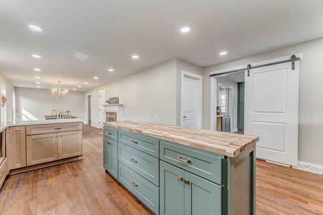 924 Stoneleigh Road, Dalton, GA 30720