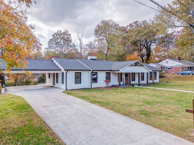 924 Stoneleigh Road, Dalton, GA 30720