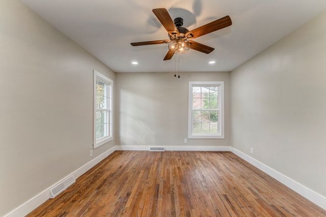 924 Stoneleigh Road, Dalton, GA 30720