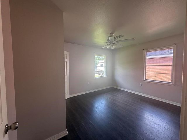 701 Sherrill Street, Orange, TX 77630