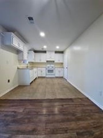 7618 Thistle Lane, Dallas, TX 75240