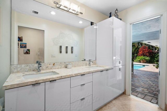 3765 Kings Way, Boca Raton, FL 33434