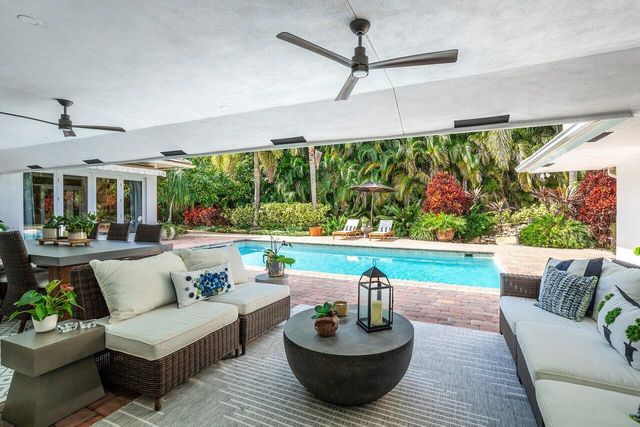 3765 Kings Way, Boca Raton, FL 33434