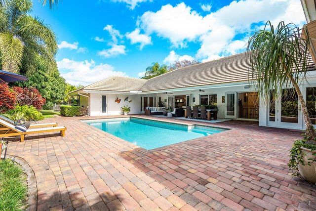 3765 Kings Way, Boca Raton, FL 33434
