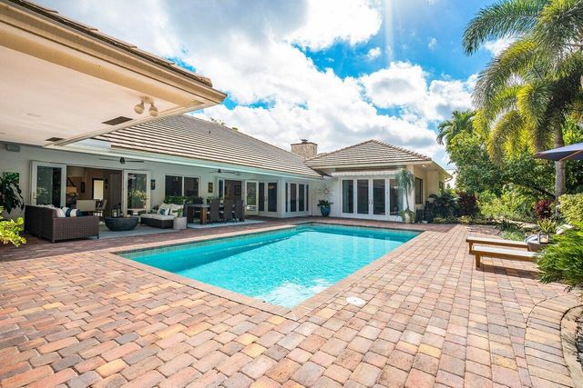 3765 Kings Way, Boca Raton, FL 33434
