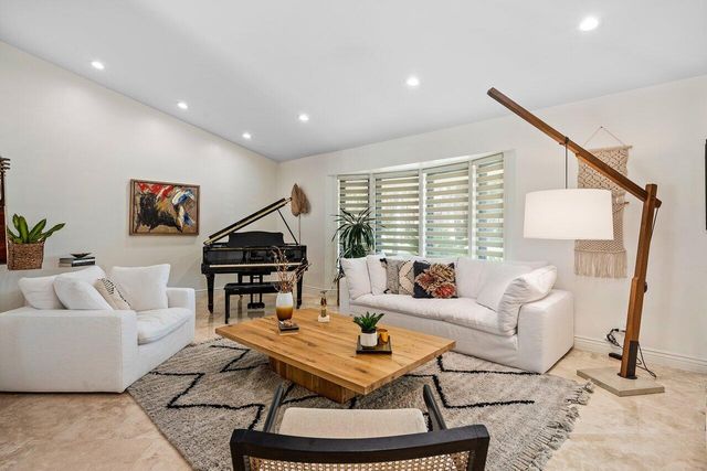 3765 Kings Way, Boca Raton, FL 33434