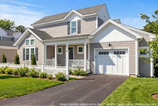 11 Rosewood Circle, Mashpee, MA 02649