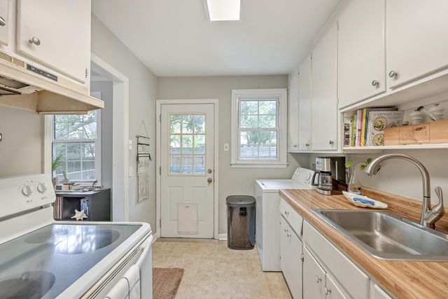 736 Mccants Drive, Mount Pleasant, SC 29464