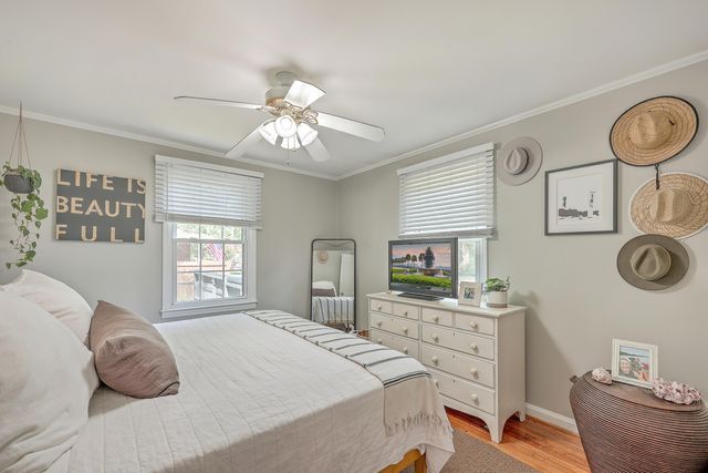 736 Mccants Drive, Mount Pleasant, SC 29464