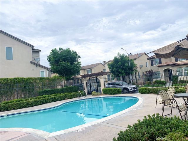 23823 Via Campana, Valencia, CA 91354
