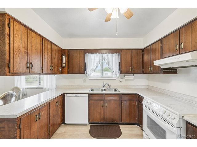 4664 W Simms St, Wheat Ridge, CO 80033