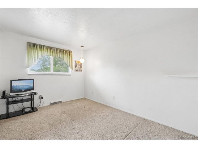 4664 W Simms St, Wheat Ridge, CO 80033