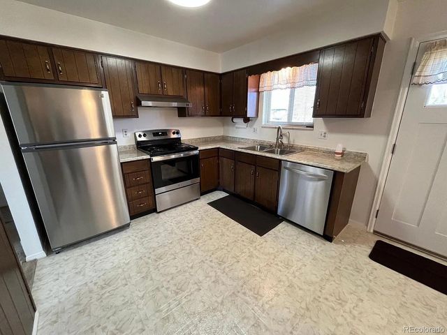 4664 W Simms St, Wheat Ridge, CO 80033